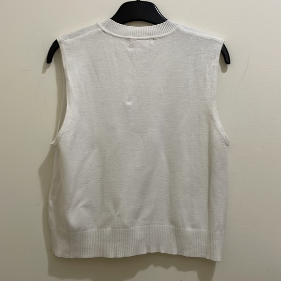 Isaac Mizrahi sleeveless sweater (sz l) - Picture 2 of 10